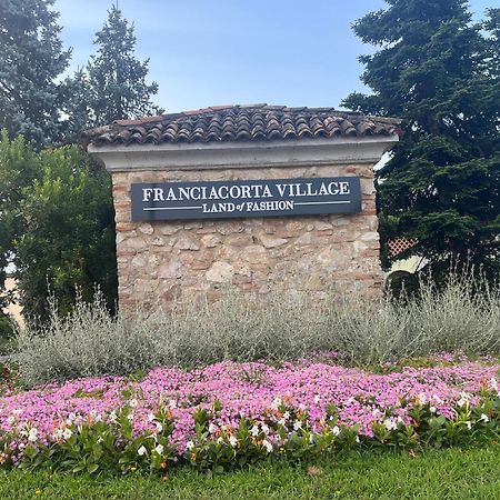 Anna Appartamento Vacanze Monticelli Brusati Екстериор снимка