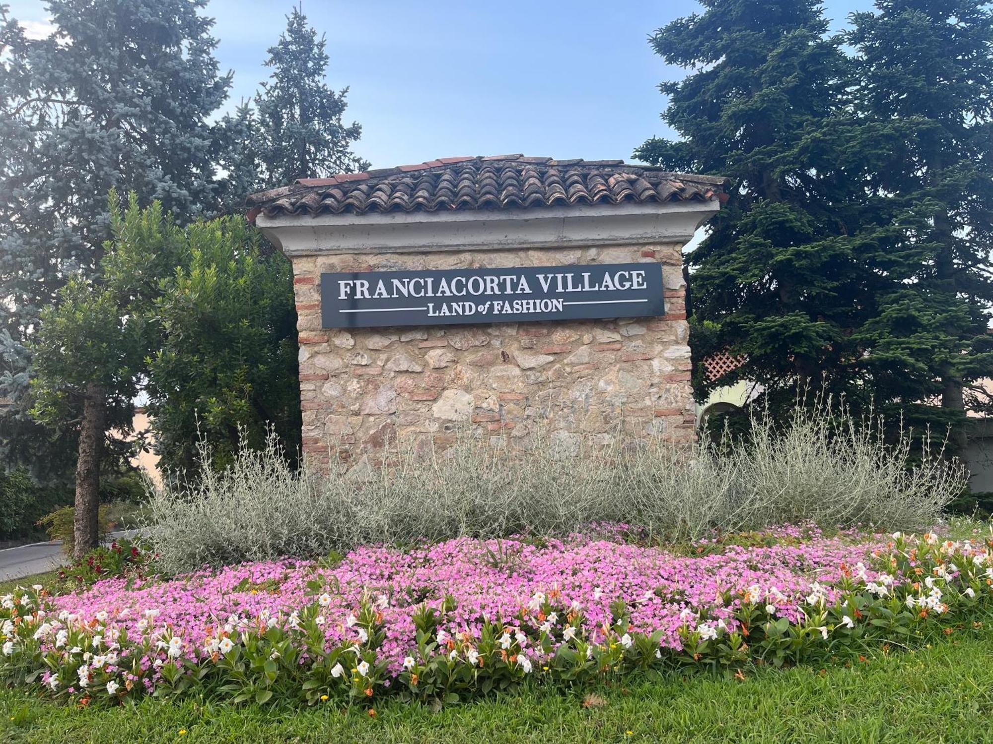 Anna Appartamento Vacanze Monticelli Brusati Екстериор снимка