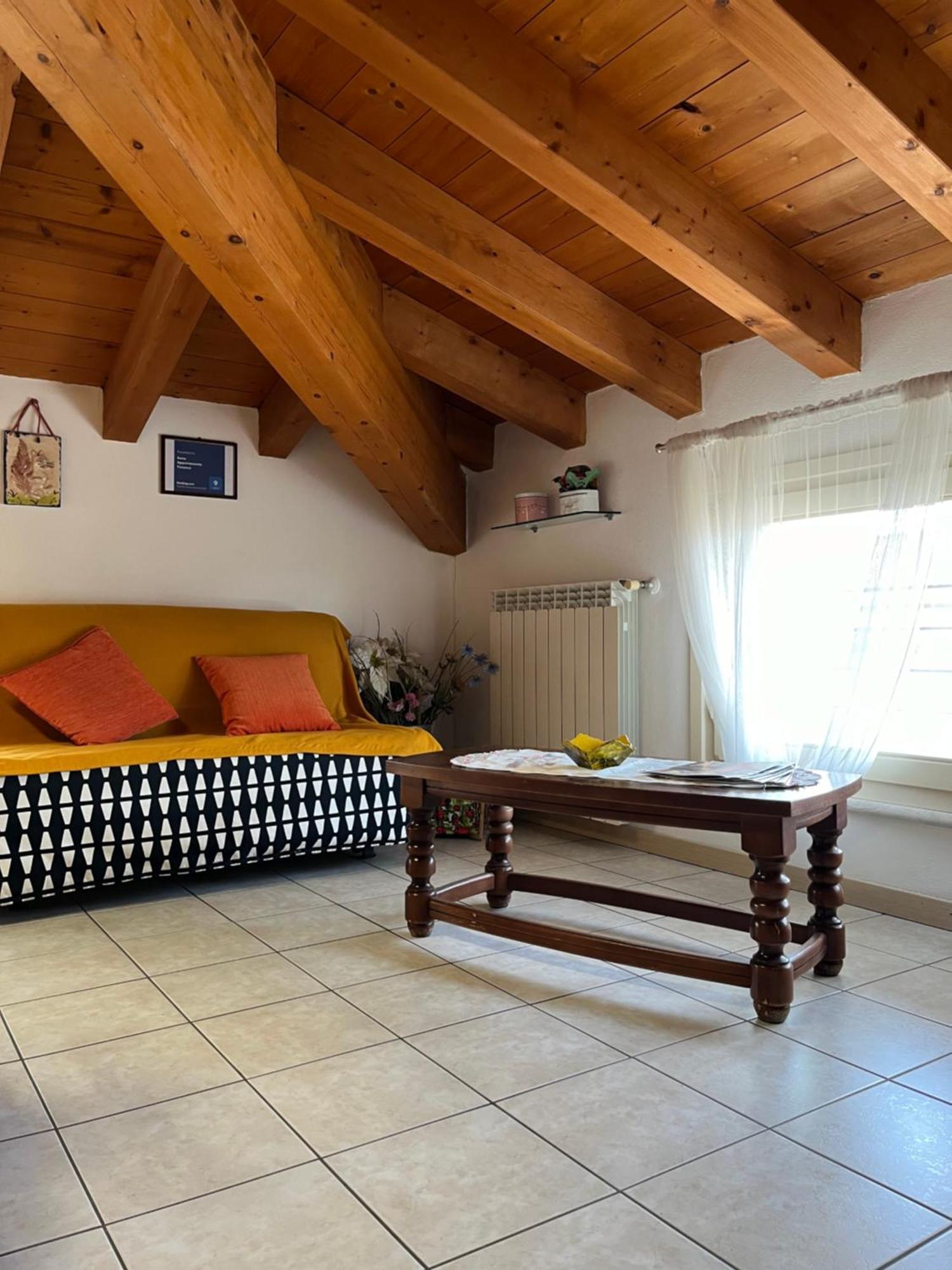 Anna Appartamento Vacanze Monticelli Brusati Екстериор снимка